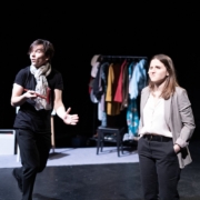 Camélia Acef et Youri Rebeko dans La Tête Ailleurs Une comédie musicale distraite photo Alexanne Bardet