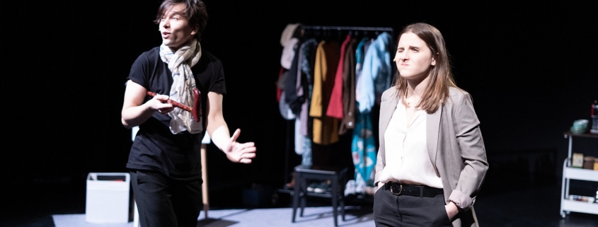 Camélia Acef et Youri Rebeko dans La Tête Ailleurs Une comédie musicale distraite photo Alexanne Bardet