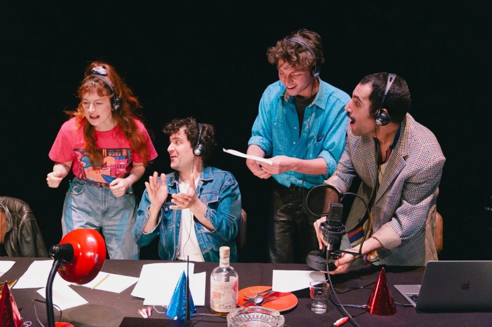 Ce soir j’ai de la fièvre et toi tu meurs de froid de Julien Lewkowicz