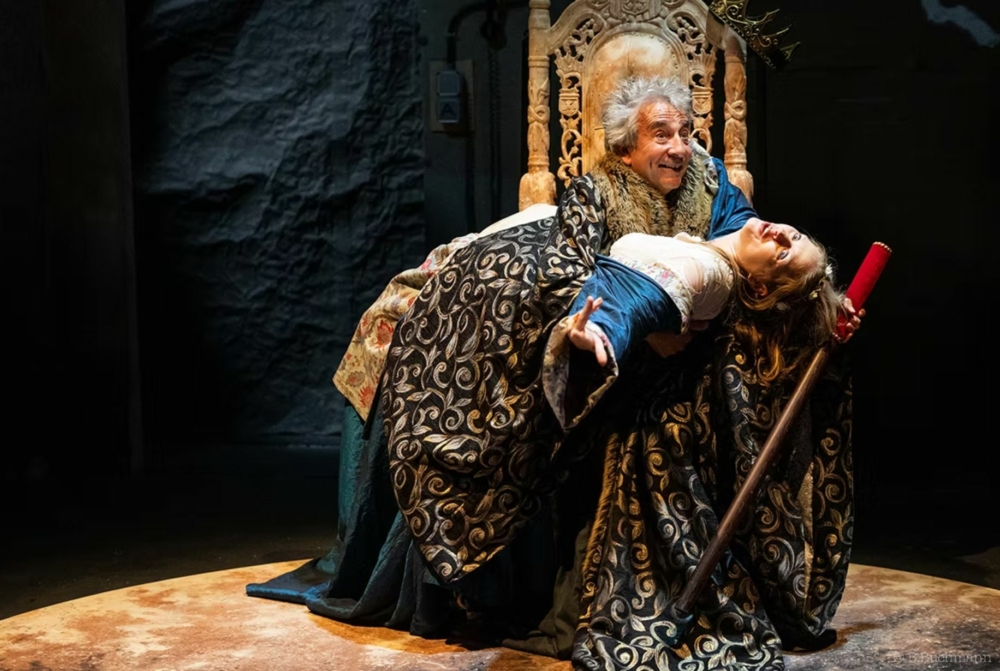 Christophe Lidon met en scène Le roi se meurt d’Eugène Ionesco photo B.Buchmann