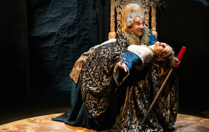 Christophe Lidon met en scène Le roi se meurt d’Eugène Ionesco photo B.Buchmann
