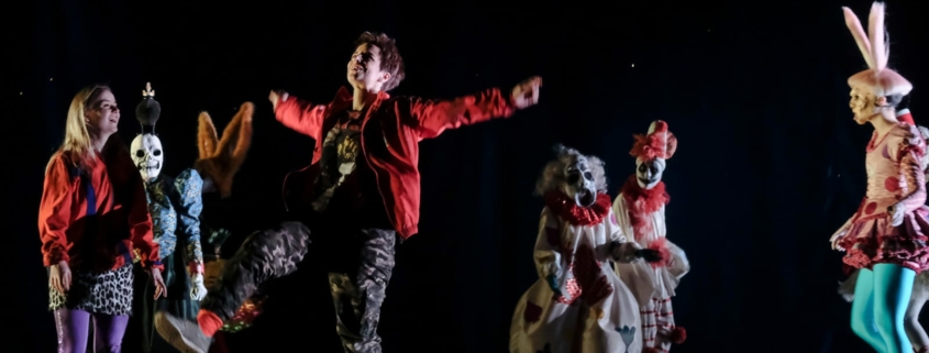 Hansel et Gretel dans la mise en scène de Pierre-Emmanuel Rousseau photo de la création en 2020 © Klara Beck