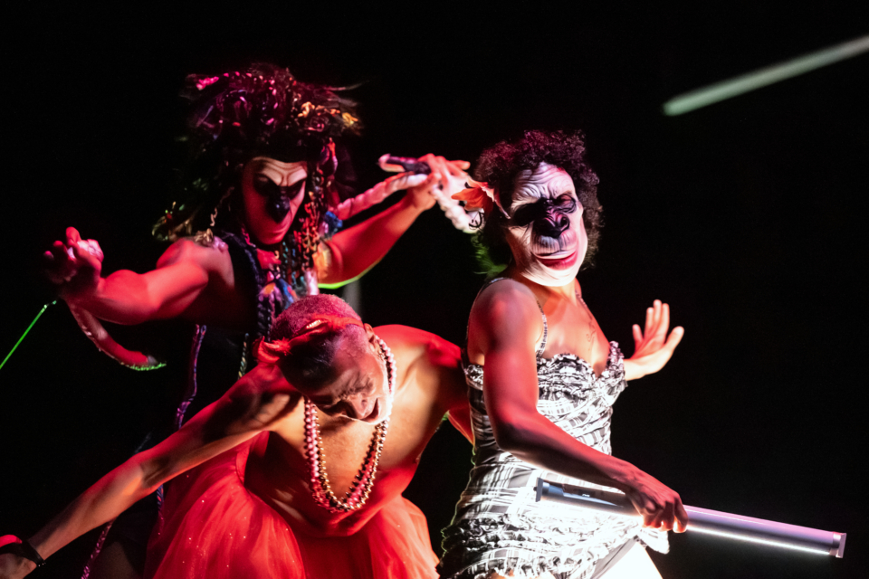 Derrière Vaval, Pleurs, cornes et fwèt. de Thomas Lebrun