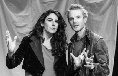 Karyll Elgrichi, Damien Zanoly dans Martin Eden photo de répétition Jacques Grison