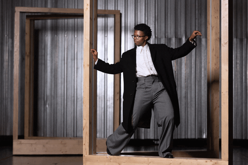 Mthuthuzeli November