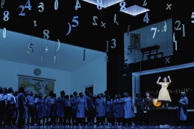 Damiano Michieletto met en scène Les contes d'Hoffmann de Jacques Offenbach photo Camilla Greenwell