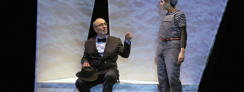 La Cabane de L’Architecte, la Main Tendue de Le Corbusier de Louise Doutreligne © Xavier Cantat