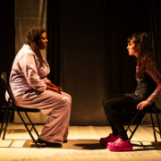 Julien Kosellek met en scène La Décalcomanie de Magali Mougel