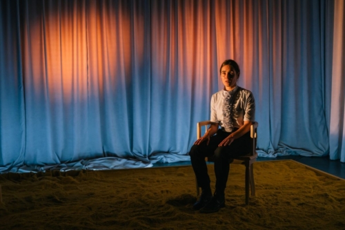 Alix Riemer monte Le Papier peint jaune de Charlotte Perkins Gilman avec Marie Kauffmann