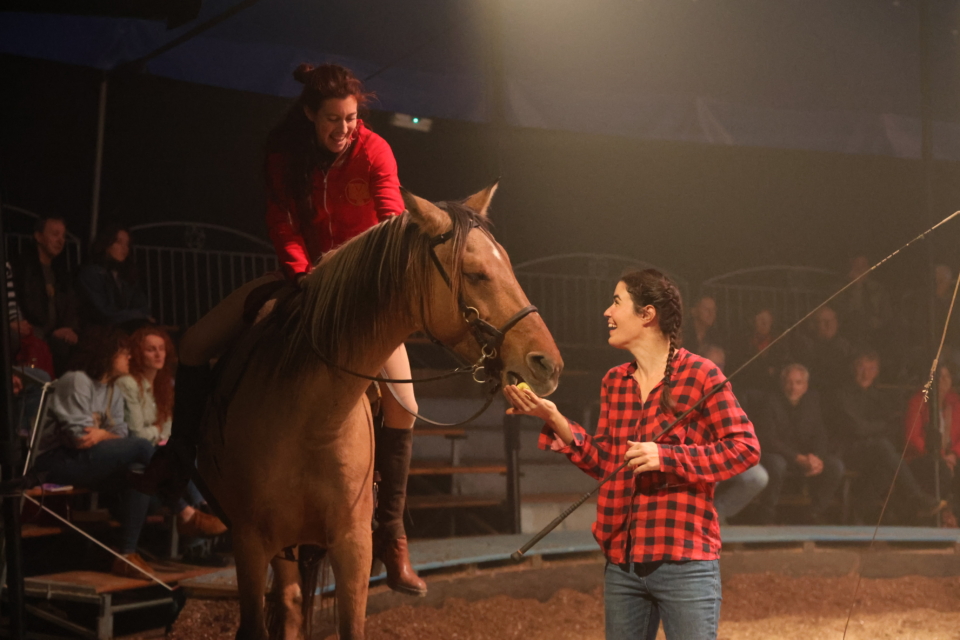 Émilie Capliez met en piste Zusammen de la compagnie EquiNote