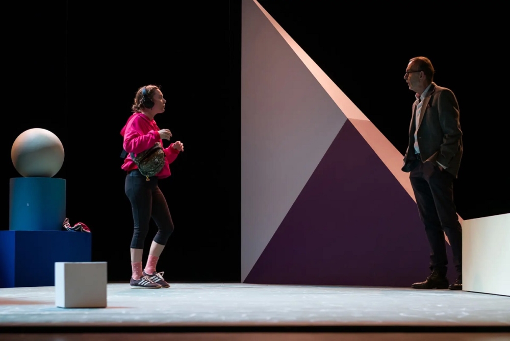 Inès Valarcher et Robin Renucci dans La Leçon photo de répétition © Clément Vial