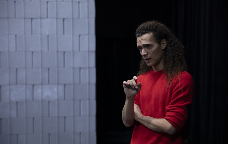 Là Personne de Geoffrey Rouge-Carrassat