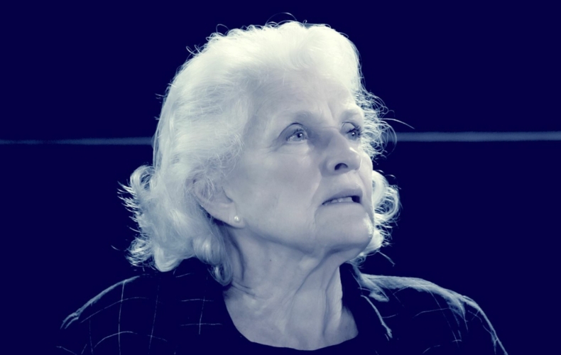 Marie-Christine Barrault dans La Découvreuse oubliée d'Élisabeth Bouchaud