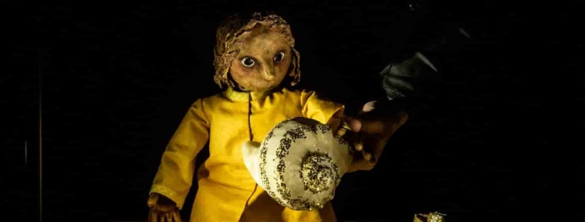 Mathieu Battu met en scène Dans ta valise de Marilyn Mattei photo Vladimir Lutz