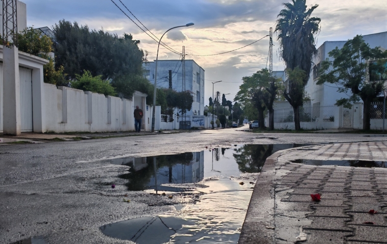 Mehdi Baki et Emir Bouzaabia dans Bel abîme de Yamen Manai