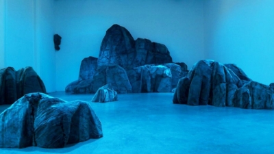 Nadia Lauro, I hear voices, 2006