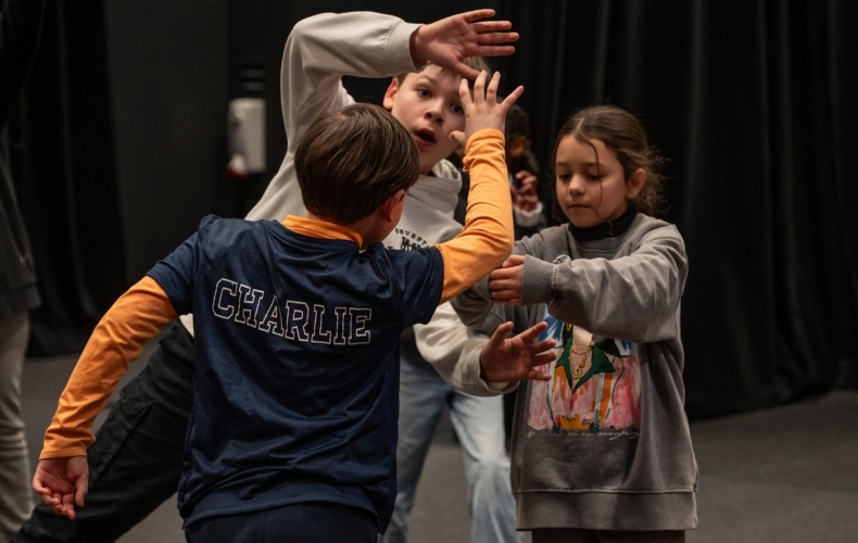 Stage théâtre avec des enfants à la Comédie de Caen