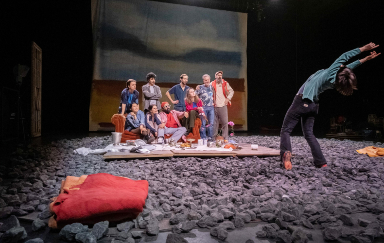 tg STAN crée À propos d'Elly d'après Asghar Farhadi