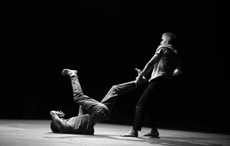 Une pédagogie du conflit de Mathieu Desseigne et Lucien Reynès photo Laure Neron