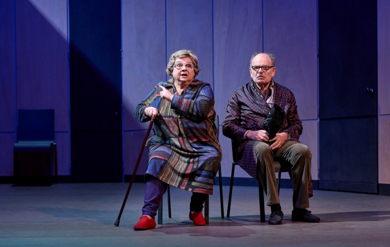 Charles Tordjman monte Dans le couloir de Jean-Claude Grumberg avec Jean-Pierre Darroussin et Christine Murillo