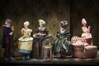 Emma Dante monte Les Femmes Savantes de Molière avec la Comédie-Française