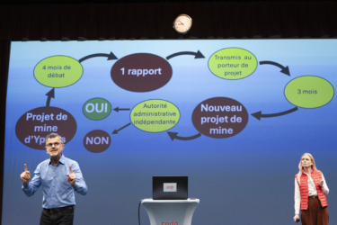 Frédéric Ferrer crée Comment Nicole a tout pété au Théâtre du Rond-Point