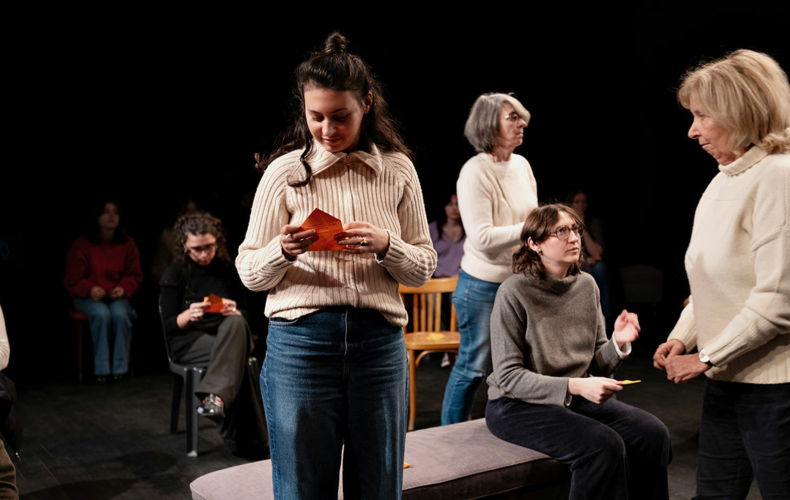 La même chose mais pas tout à fait pareille une nouvelle expérience collective de Anne-Sophie Turion