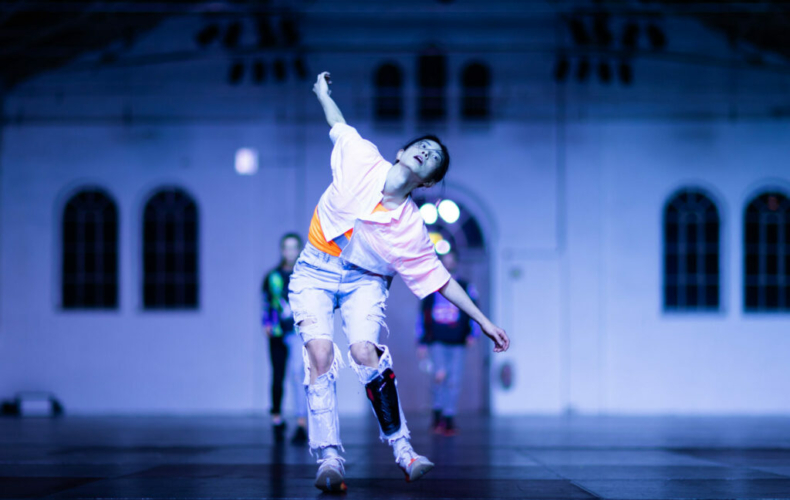 Terminal Beach de Moritz Ostruschnjak photo Franziska Strauss