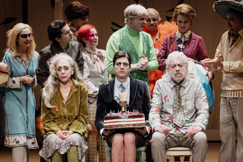 Willy Protagoras enfermé dans les toilettes de Wajdi Mouawad