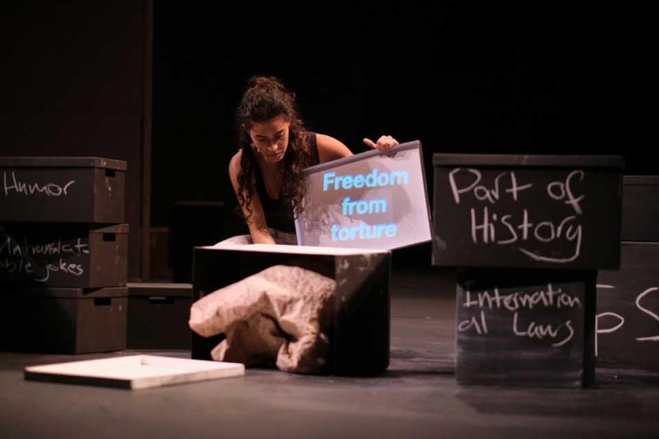 Language: no broblem de Marah Haj Hussein