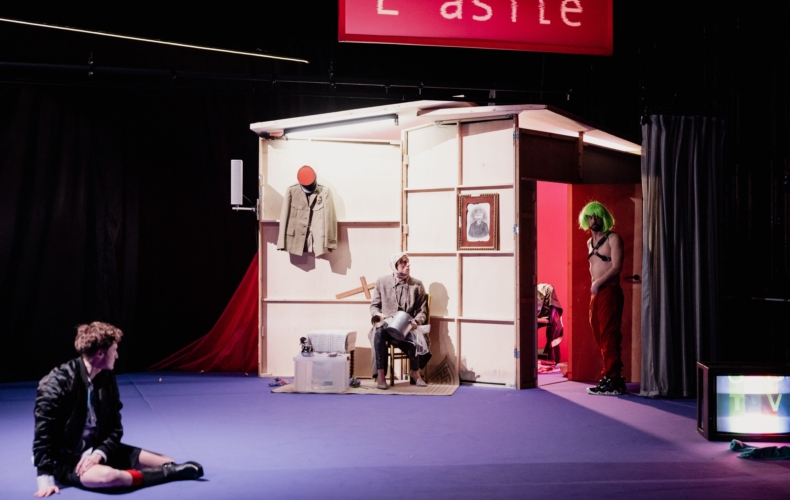 Simon-Élie Galibert crée Race d'Ep Réflexions sur la question gay d'après René Crevel et Guillaume Dustan