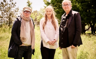 Camille de Toledo, Valérie Dreville et Guy Cassiers réuni·e·s au Théâtre Vidy-Lausanne en mai 2025 © Chloé Cohen