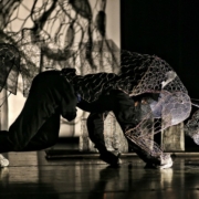Camille Paille et Coline Fouilhé dans L’Ombre du Tigre d'Eli Neva Jaramillo
