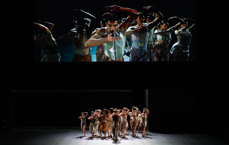 Arena de Morgann Runacre-Temple et Jessica Wright dans le cadre du programme Empreintes à l'Opéra national de Paris