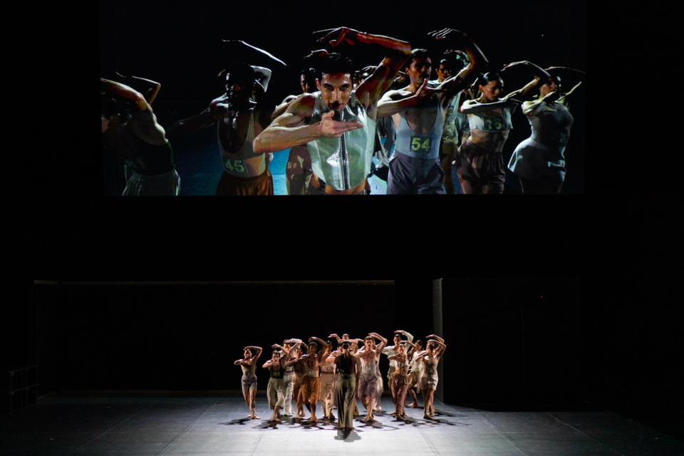 Arena de Morgann Runacre-Temple et Jessica Wright dans le cadre du programme Empreintes à l'Opéra national de Paris