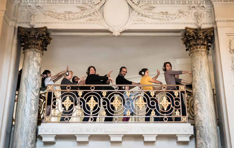 Happy Manif de David Rolland au Grand Palais © Simon Gosselin -24