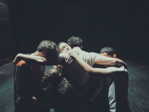 Julien Gaspar-Oliveri crée La Gueule Ouverte au Théâtre de la Commune