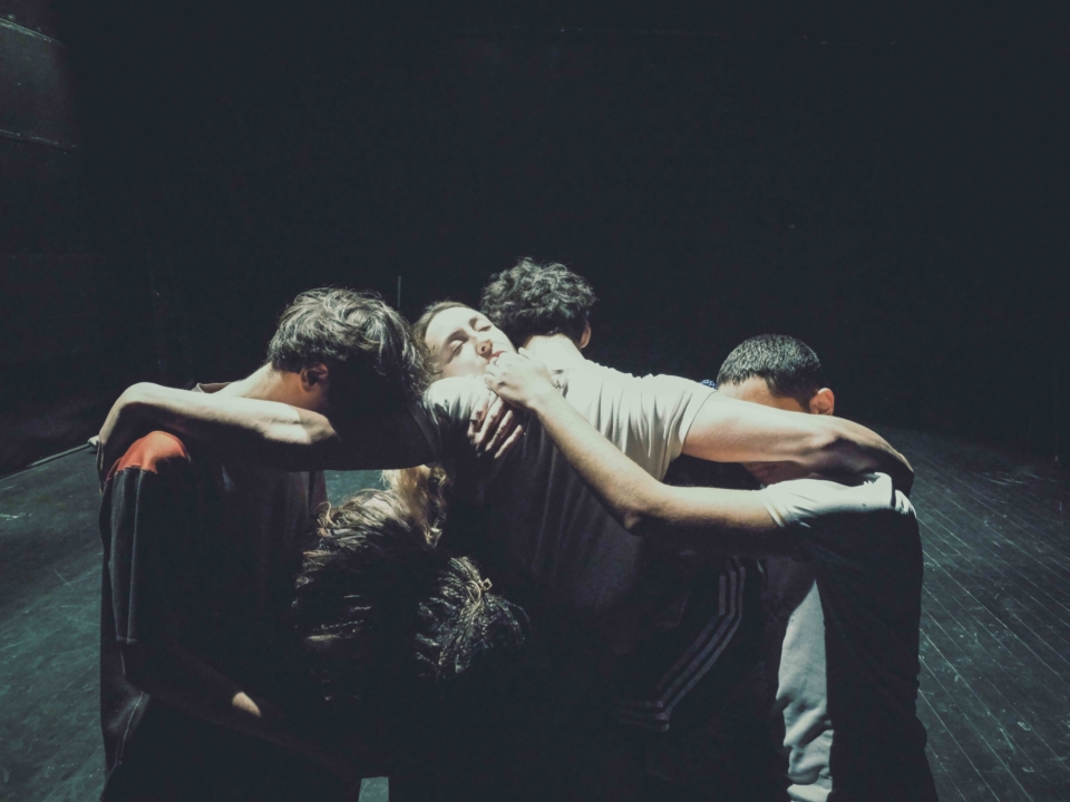 Julien Gaspar-Oliveri crée La Gueule Ouverte au Théâtre de la Commune