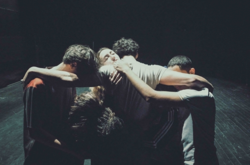 Julien Gaspar-Oliveri crée La Gueule Ouverte au Théâtre de la Commune