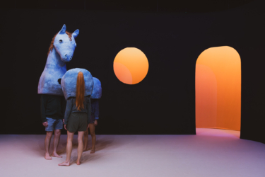 Le Cheval qui peint d'Old Masters au T2G avec le Centre culturel suisse