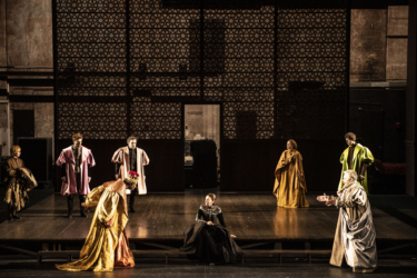 Denis Podalydès met en scène Le Cid de Corneille avec Benjamin Lavernhe à la Comédie-Française