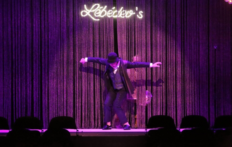 Myriam Muller met en scène Ivanov de Tchékhov photo Bohumil Kostohyz