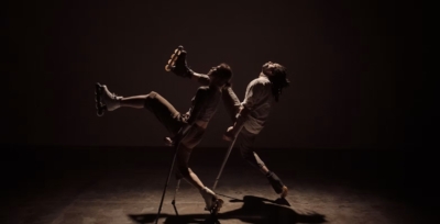 Oktawia Ścibior & Samory Ba dans Within A Thousand Suns © Emilee Seymour