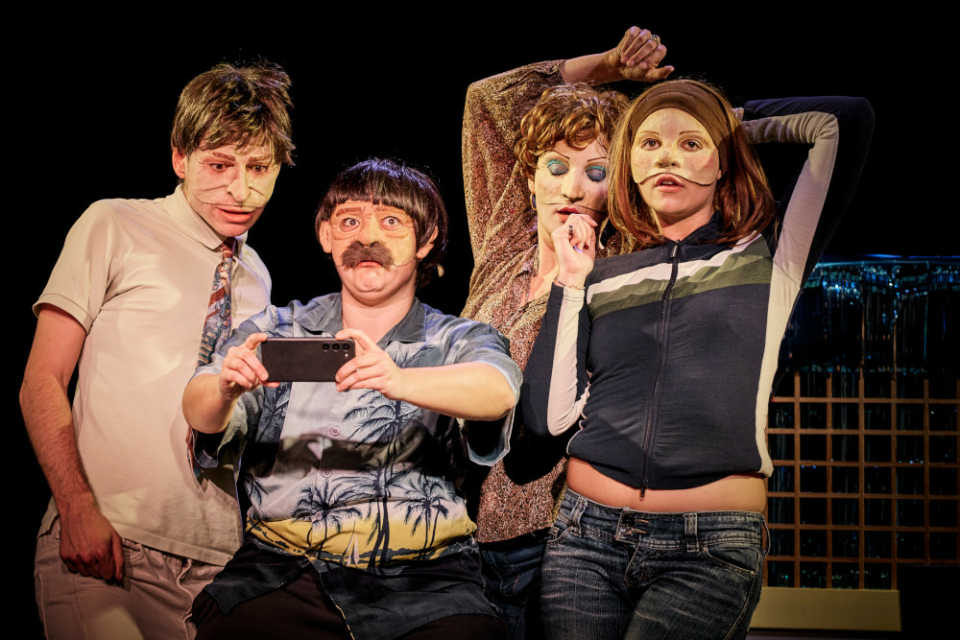 Paëlla de Gabriella Rault, Aurélien Fontaine et Claire Faugouin