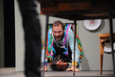 Petra Kőrösi met en scène Mais qu'est-ce qu'ils font là photo Gérard Llabres