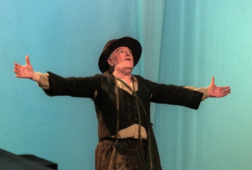 Roger Planchon dans Le Cochon noir en 2000 / Photo Jean-Pierre Muller / AFP