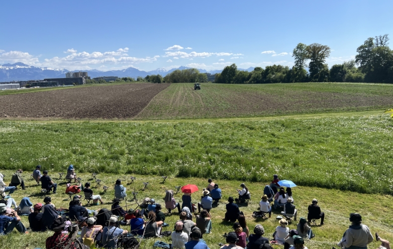 Alouettes – Pièce de champ d'Émilie Rousset et Caroline Barneaud
