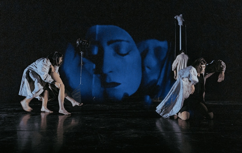 Fragments par La Víspera photo Francesco Rosso