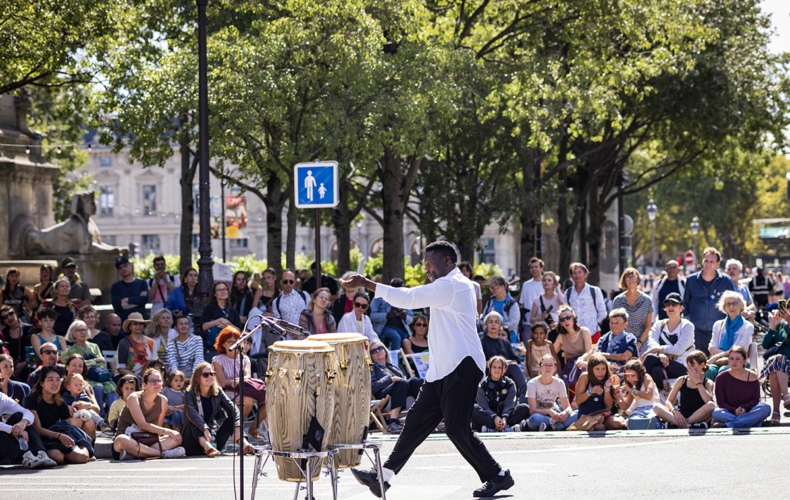 Grégory Maqoma au Festival des Places © Théâtre de la ville Nadège Le Lezec