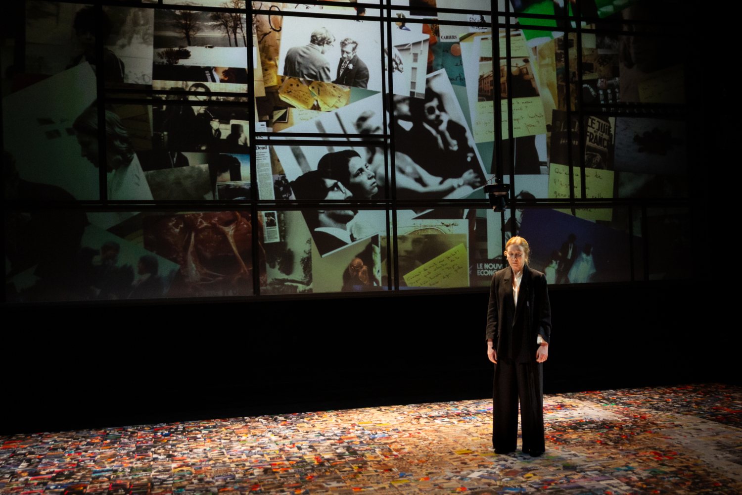 Guy Cassiers adapte Thésée, sa vie nouvelle de Camille de Toledo avec Valérie Dréville à Vidy-Lausanne puis au Festival d'Avignon